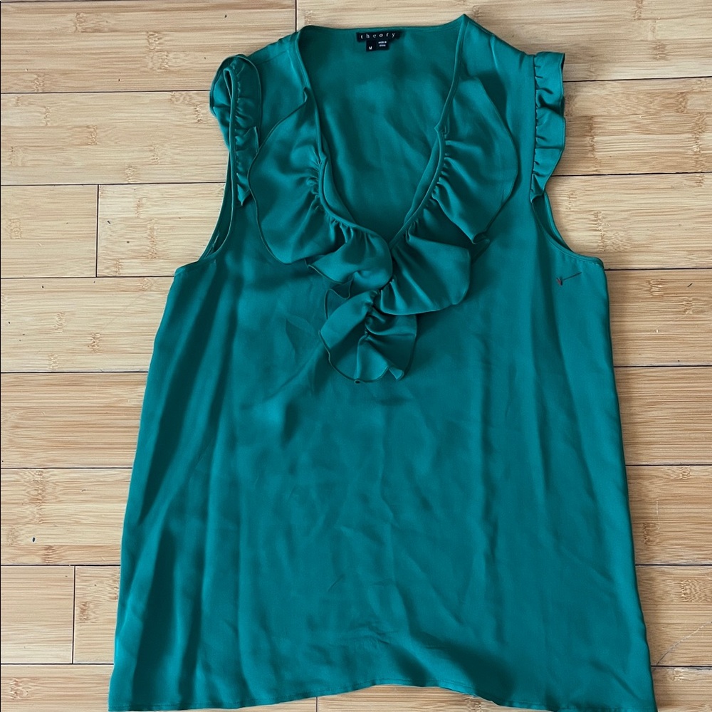 Theory 100% silk Green Ruffle V-Neck Blouse